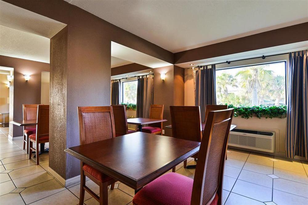 Days Inn & Suites By Wyndham Tampa - Ybor City Restaurante foto